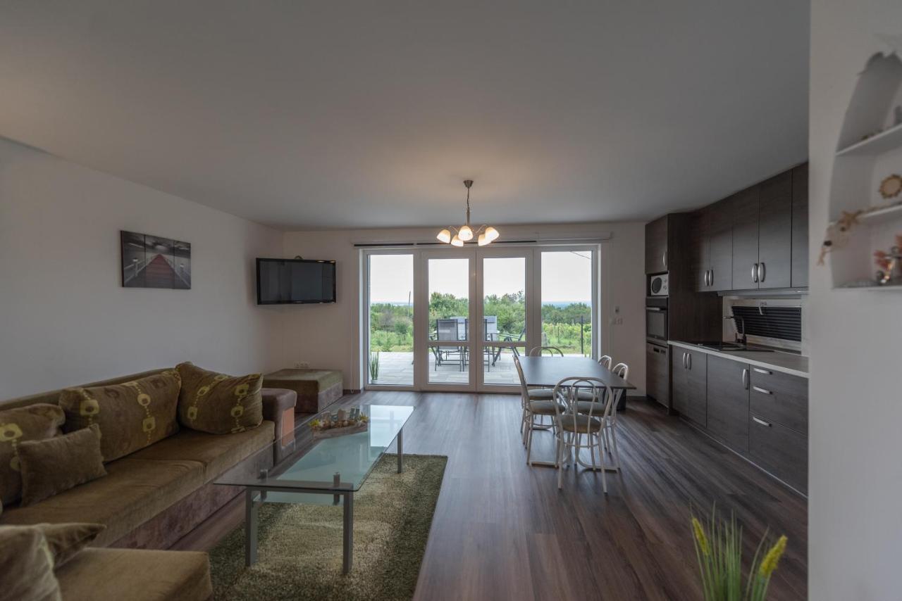 Bridgiet Home Apartman Cserszegtomaj Ngoại thất bức ảnh